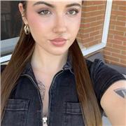 Doy clases particulares por 10 euros la hora, de refuerzo de lengua castellana pero también puedo ayudar con los deberes de más asignaturas si así se precisa